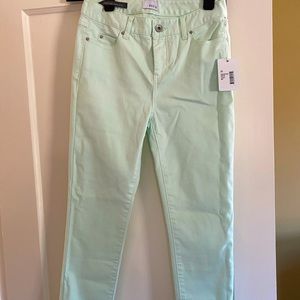 Ecru mint green jean